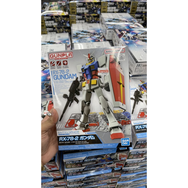 RX-78-2 Pose 4