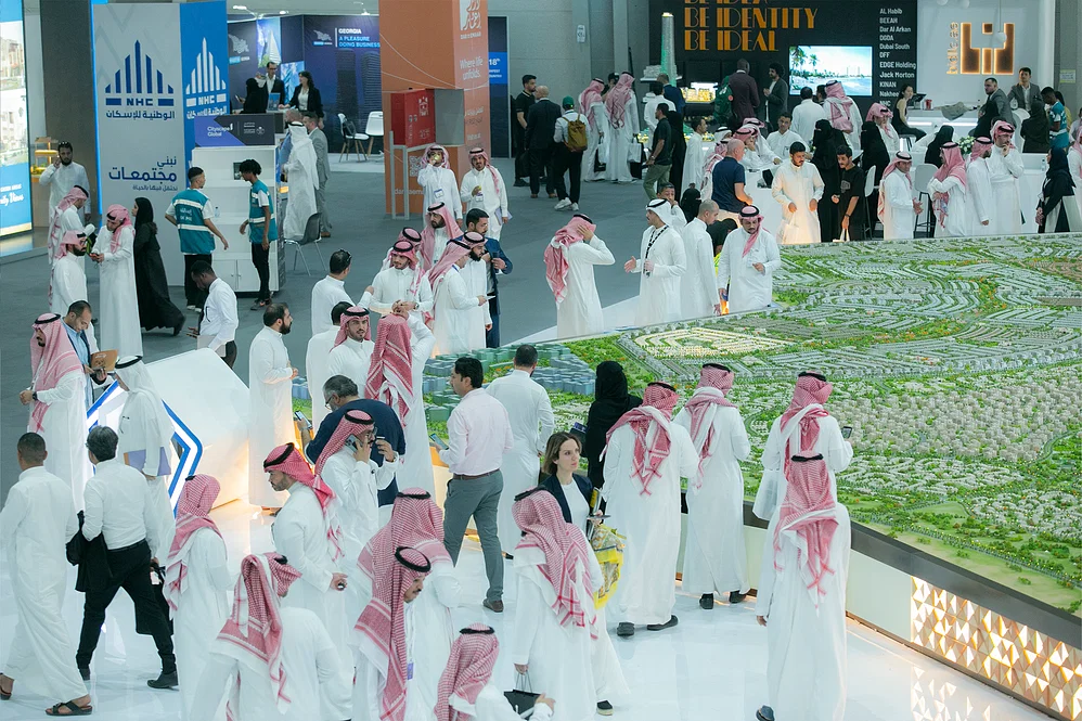 «الوطنية للإسكان» جذبت 26 ألف زائر في أول أيام معرض سيتي سكيب
