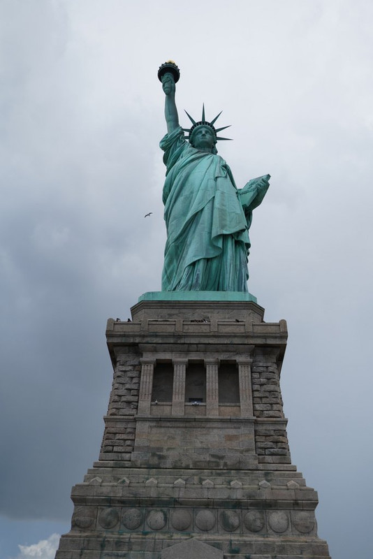 DD335F6B-2006-4F5B-8D77-2B68BF7CCD64