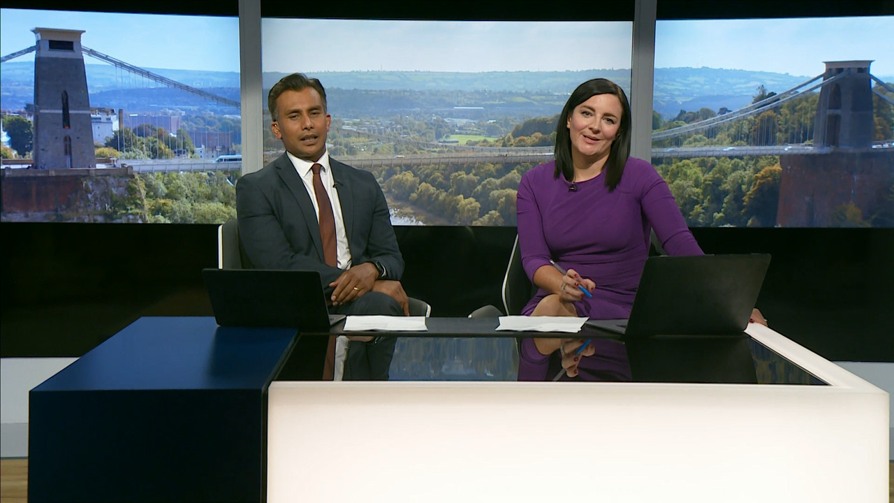 08.11 - 18.00.01 - ITV News West Country. ITV News West Country..ts_snapshot_28.12.838