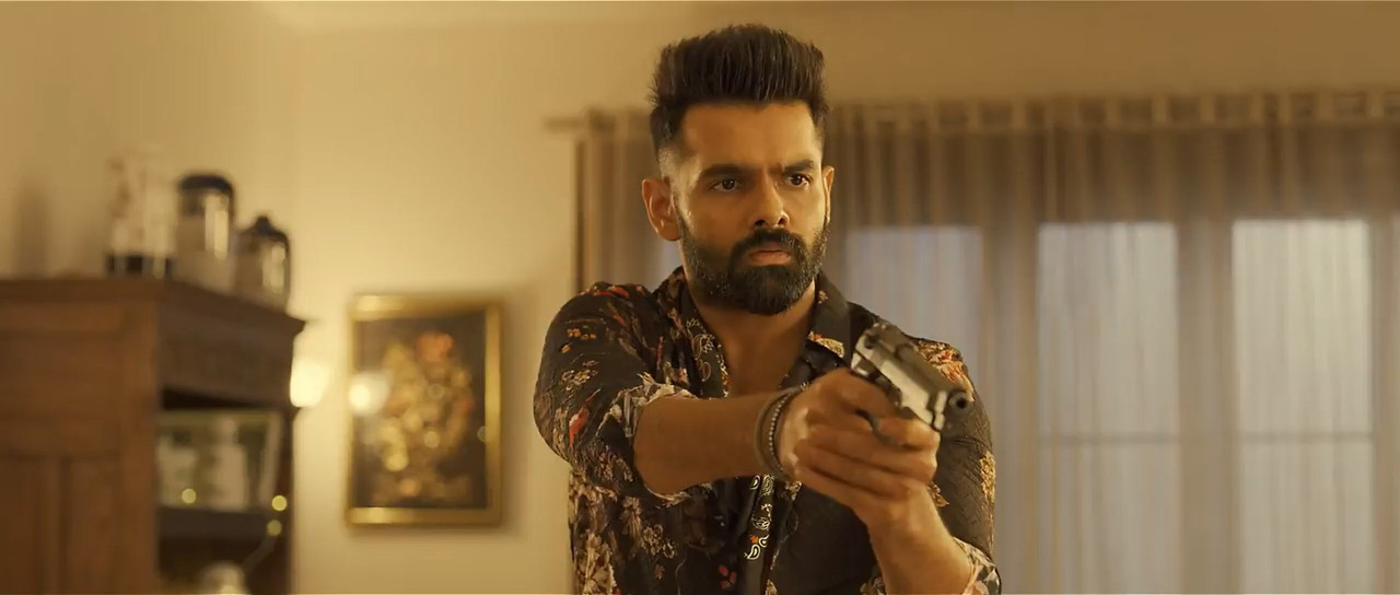 iSmart Shankar 2019 WebRip [Hindi + Telugu] 480p 720p ESub Screenshot