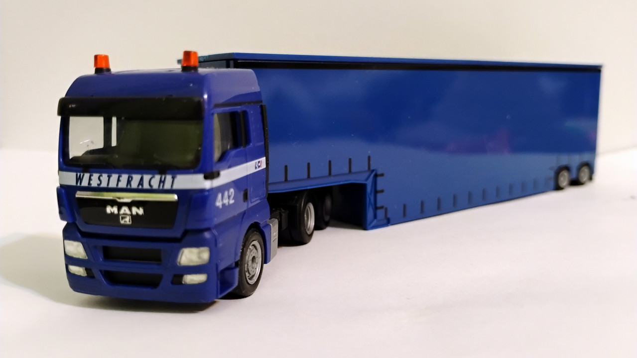Mach (3517)