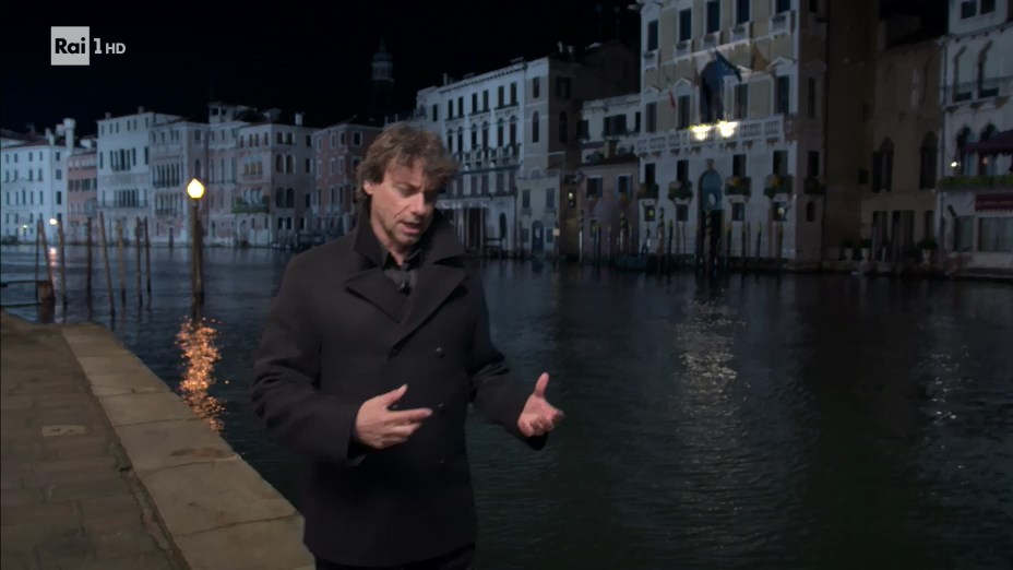 Stanotte a... Venezia 2017.mp4_snapshot_01.50.33