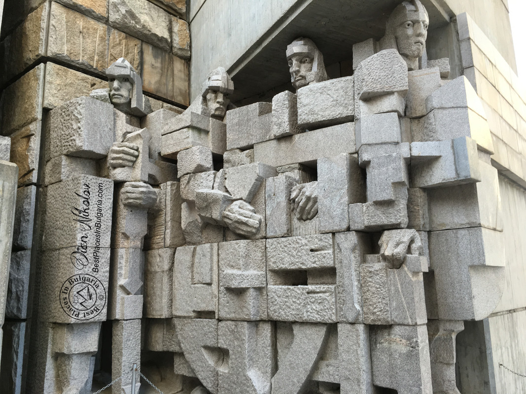 [Obrazek: monument-creators-of-the-bulgarian-empire-04.jpg]