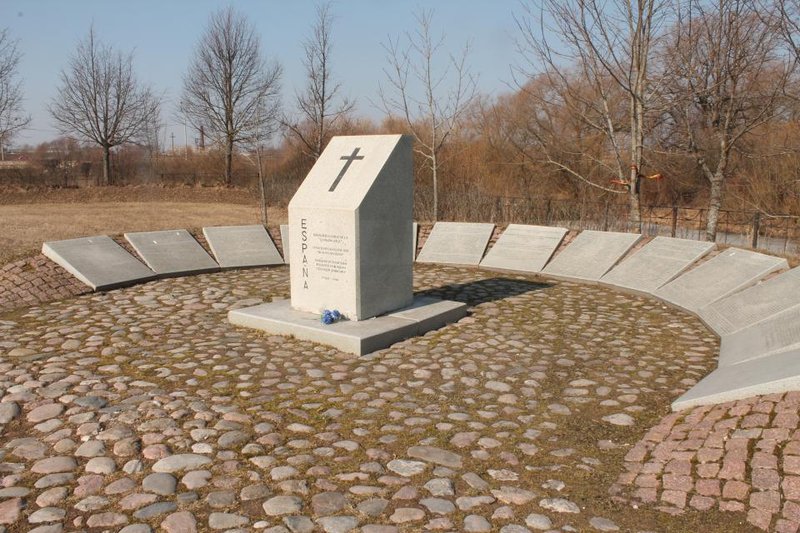 Otra vista del Cementerio de Pankowka