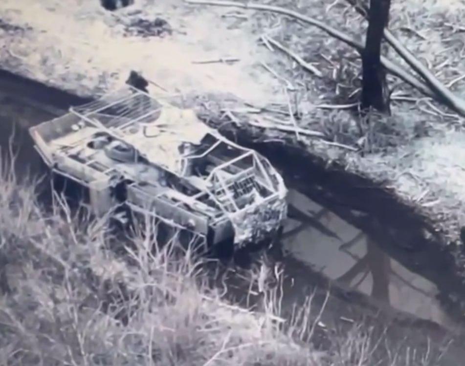 1015 BTR-82AT dam aband 01 12 24