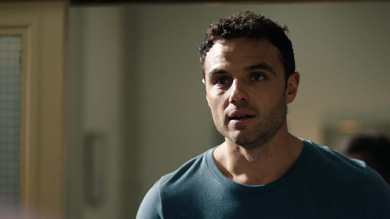 The.Hunting.Party.S01E07.Mark.Marsden.1080p.10bit.AMZN.WEB-DL.DDP5.1.HEVC-Vyndros.mkv_snapshot_05.01