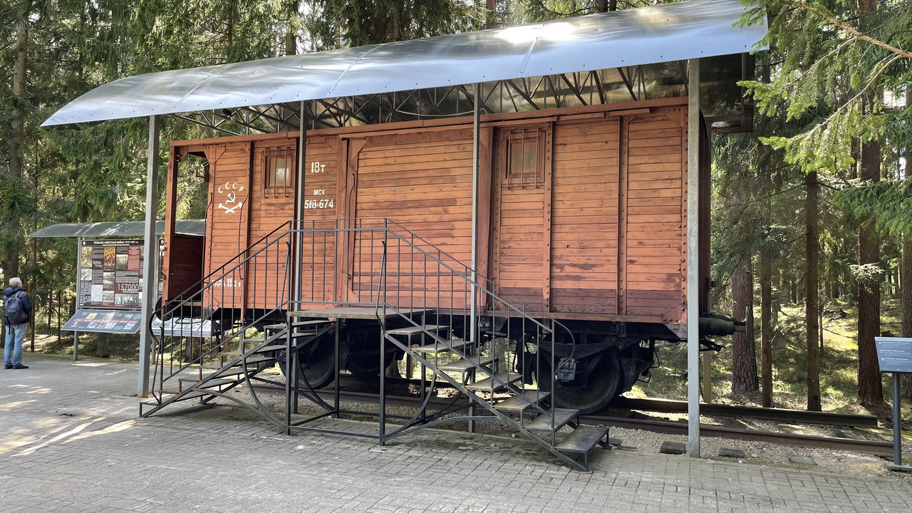 C4027EB1-1157-491E-A89F-0B156A616A84