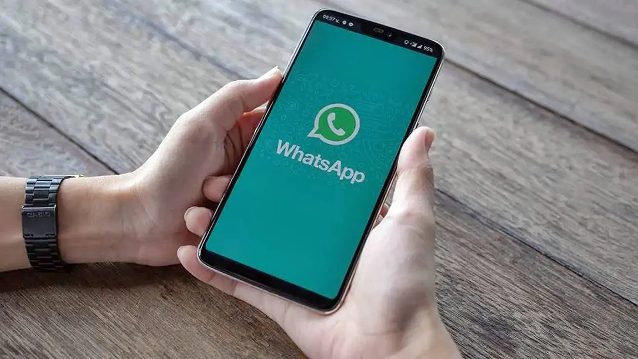 WhatsApp fora do ar? Usuários relatam que o app não abre nesta quarta