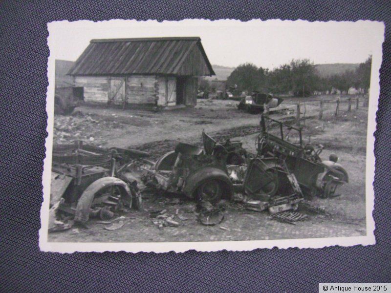 Foto Fotografie Wehrmacht zerstörte Fahrzeuge vo