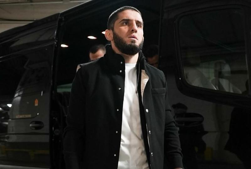 Махачев със съвет към бойците: Научете английски и правете шоу