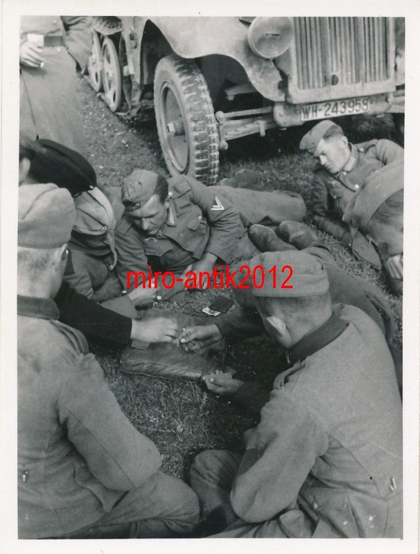 Foto, Wehrmacht, Blick auf Glücksspiel vor der H