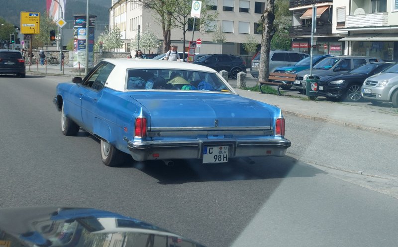 i.postimg.cc/HxJtsG5m/Oldsmobile-98.jpg