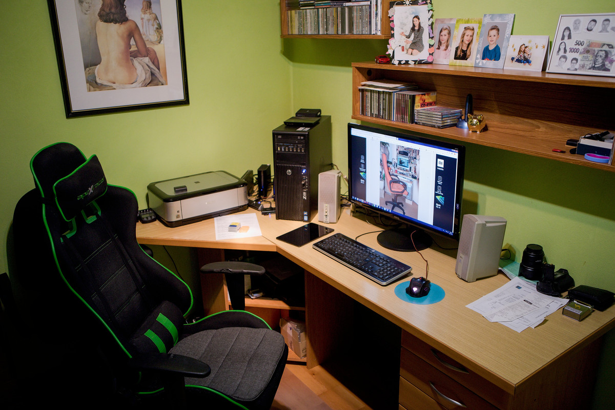 IM5L1990_pracovní místo