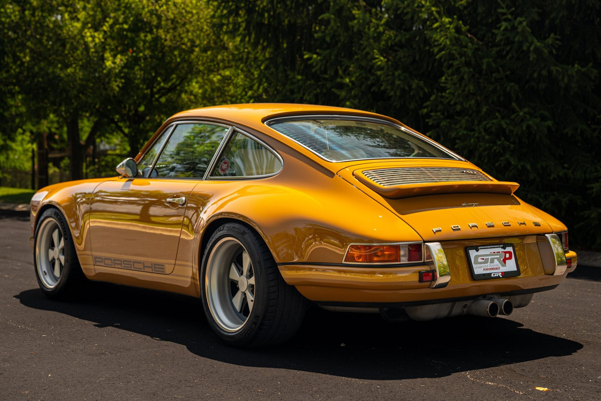 1990-porsche-911-reimagined-by-s4.jpg