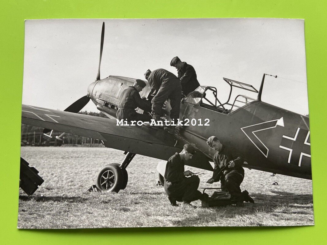 Gross Foto, Messerschmitt Bf 109, Motorüberprüfung (N)50721