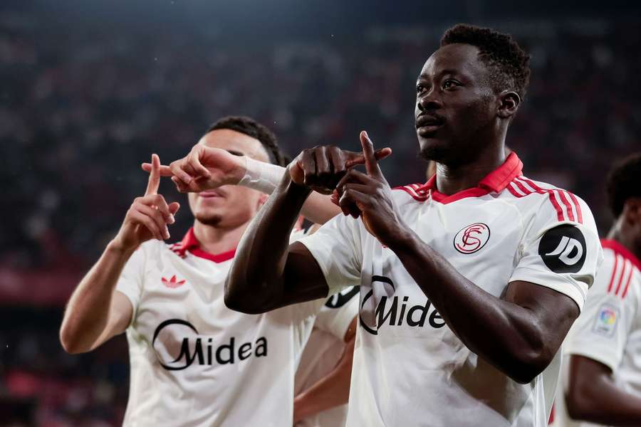 Atletico Madrid vs Real Sociedad, 02h00 ngày 19/04