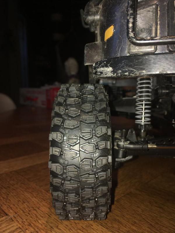 UMG 6x6 Axial IMG-2369