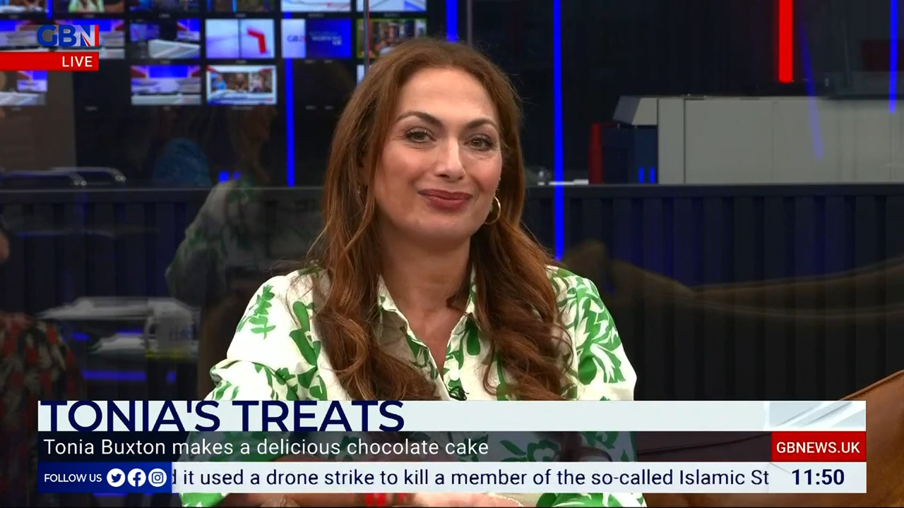 08.28 - 10.00.00 - Saturday Live UK. Opinion, news and a bit of fun o..._001.ts_snapshot_52.16.538
