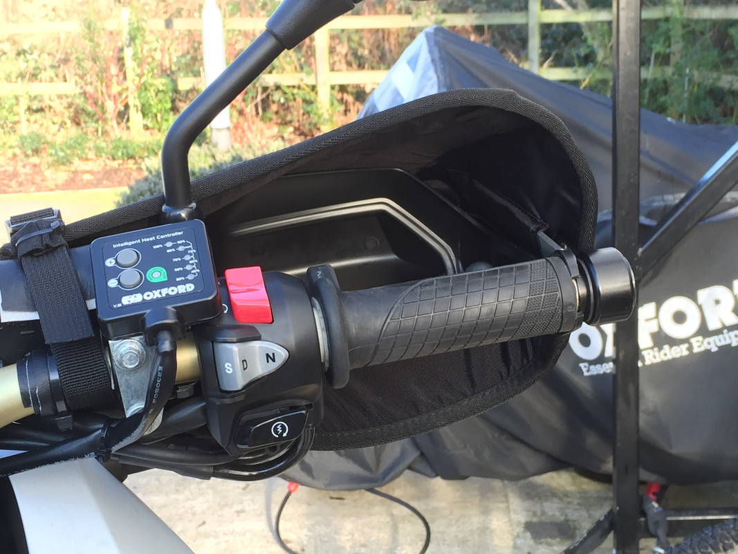 EFB717B6-6C50-49FD-8BCE-AE7F0C35C9F8