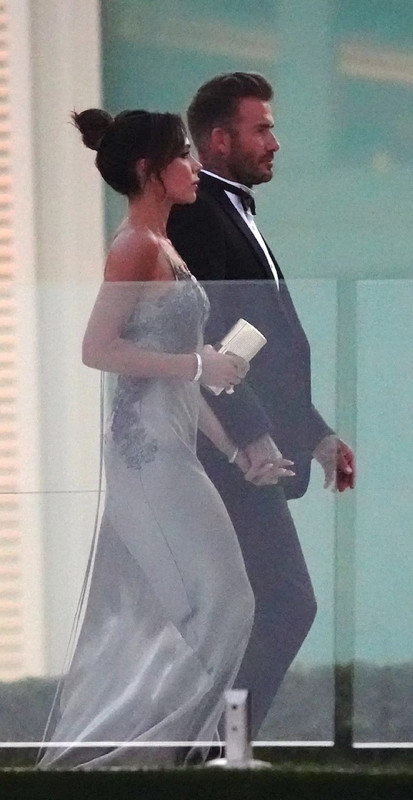 Victoria Beckham ¿Qué vestido usó para la boda de Brooklyn y Nicola Peltz?