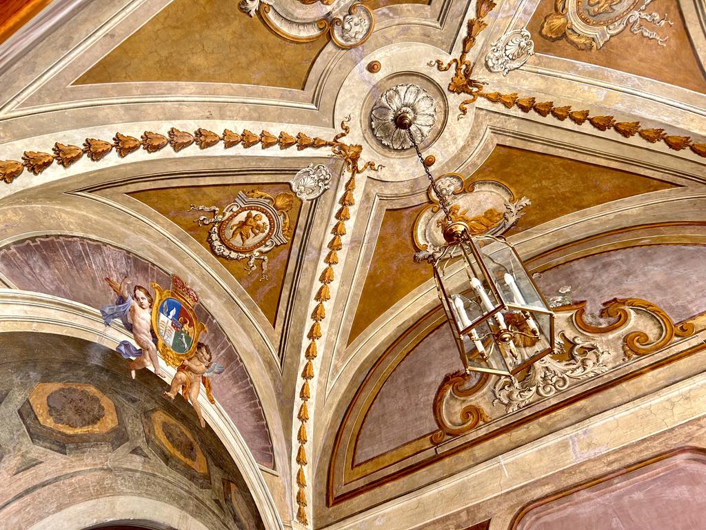 Жаркий сентябрь на побережье Тирренского моря.