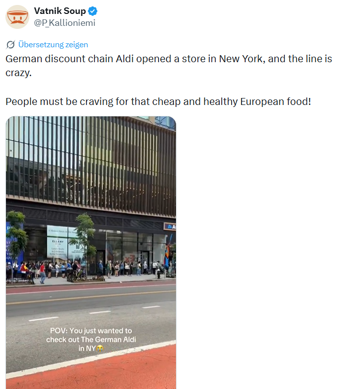 Menschenschlange vor einem Aldi in New York