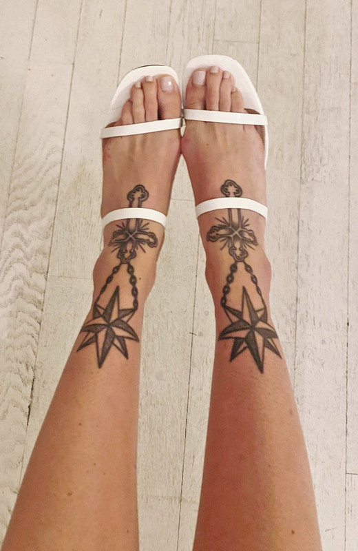 Ema-Stokholma-Feet-5026371