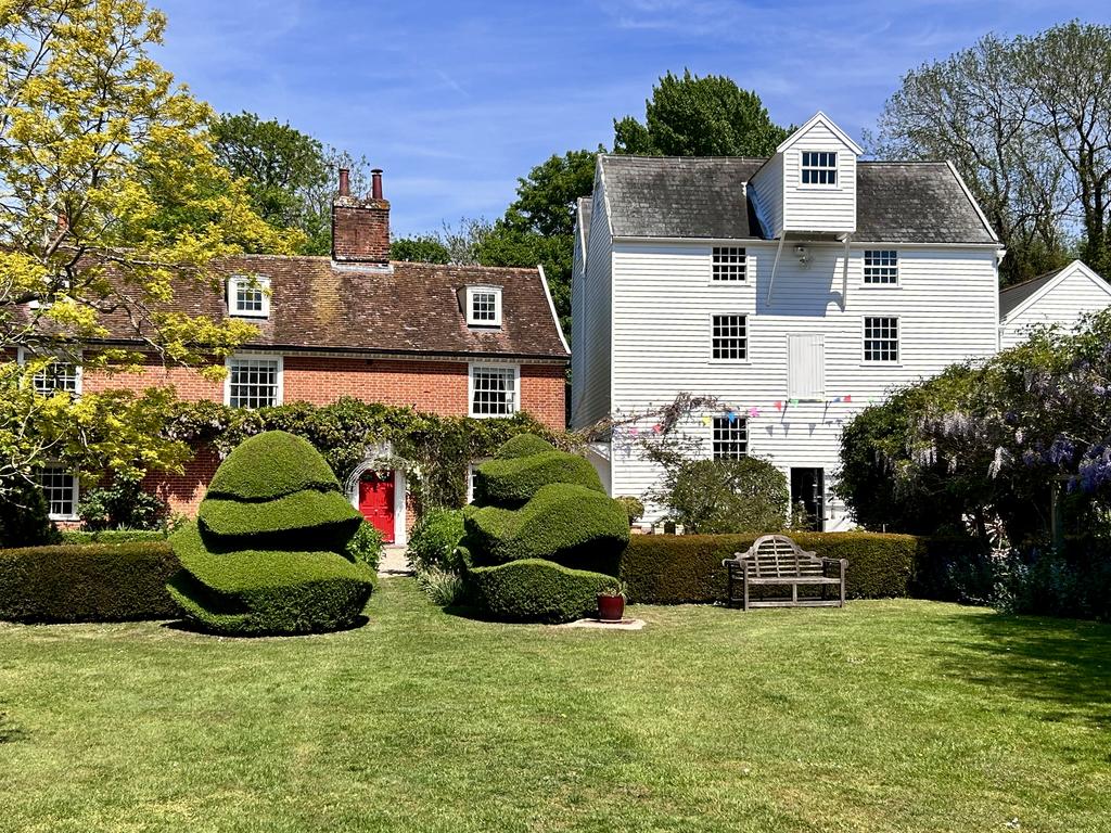 Пёстрая лента. Путешествие по сельским дорогам Англии в мае 2025 г.