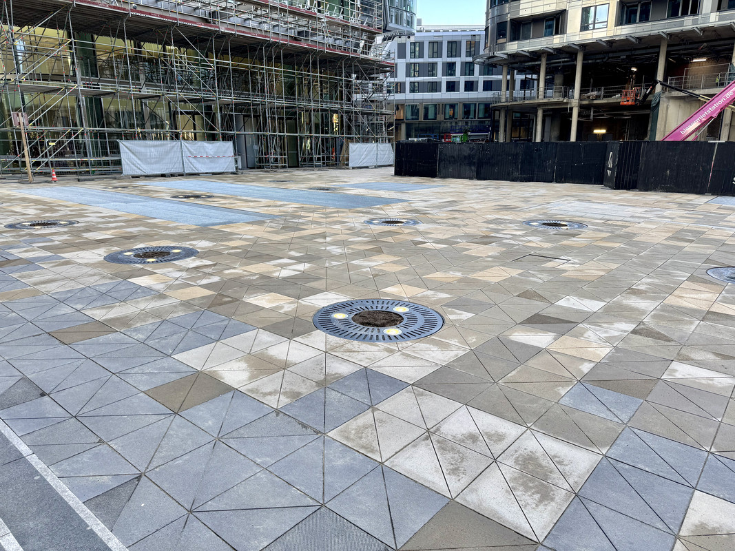 000B4B81-CF3F-4C2D-9E1C-453B28B5CD57_1_201_a