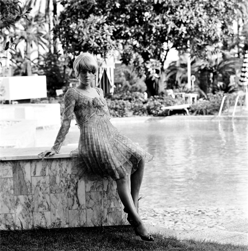 catherine_deneuve_mc23