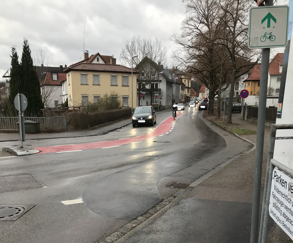 9CE559A1-09C9-425C-AAF4-287C7EBD9821