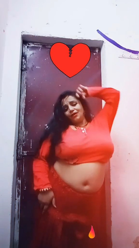 aunty huge tits.mp4_snapshot_00.06.163