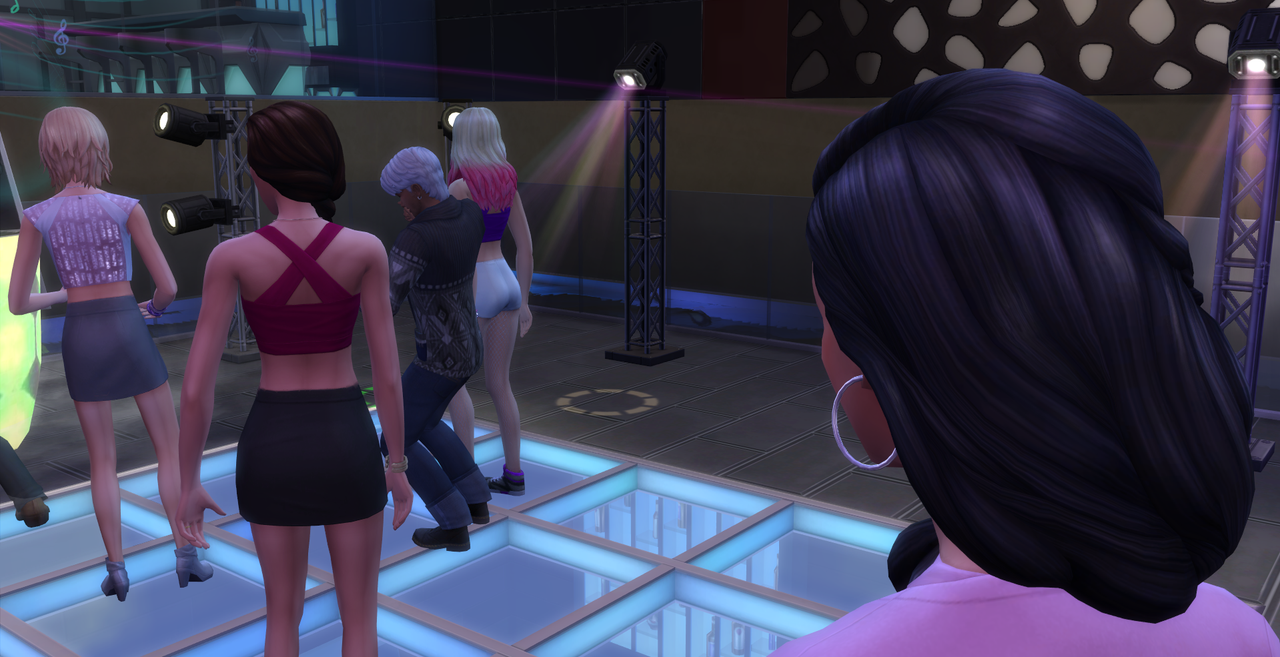 veronica-saw-sofia-dancing-with-some-guy-who-had-incredible-moves.png