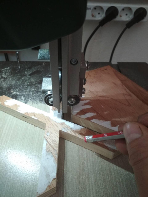 34036D0B-D7DC-40A3-8B76-4E74D3402E03