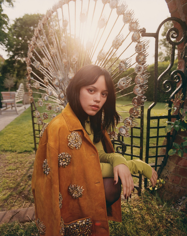 VanityFair_JennaOrtega1 (1)