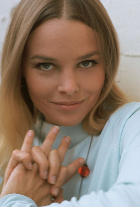 michelle_phillips_b14