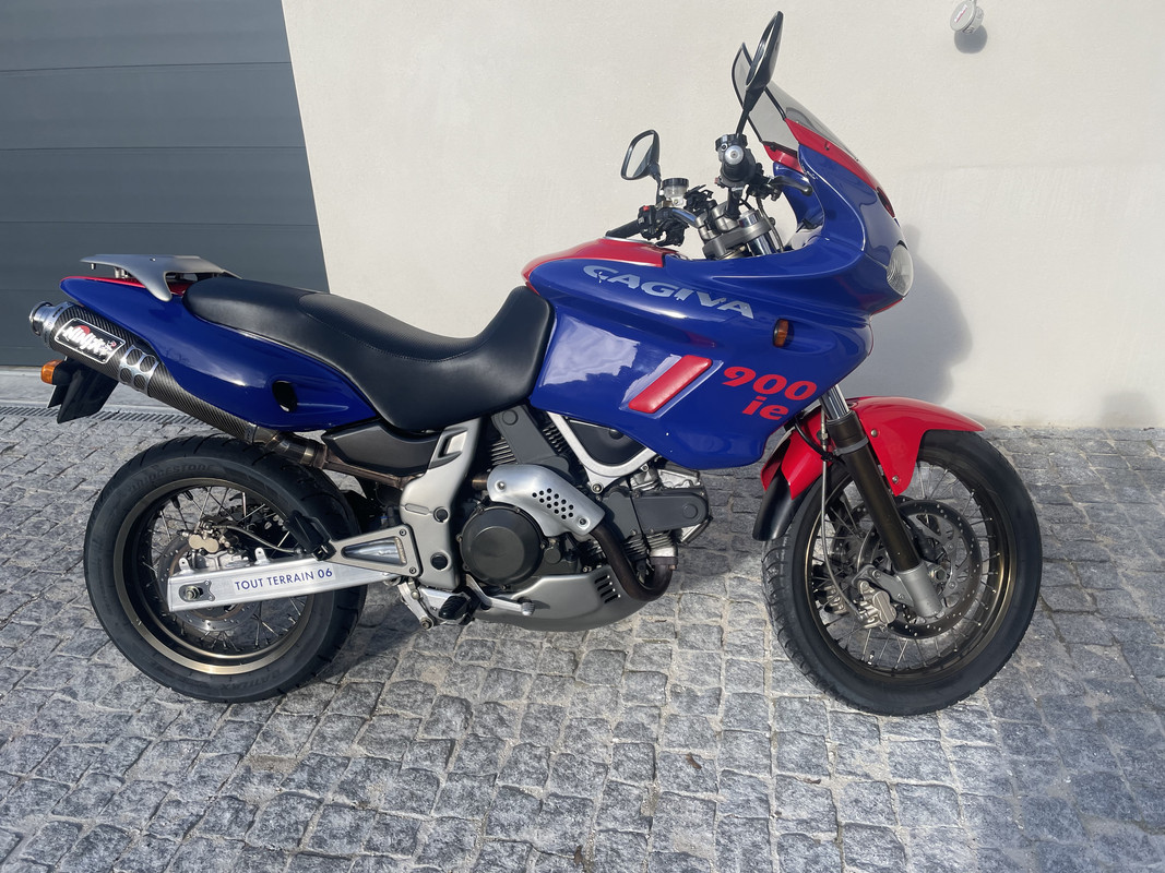 A61D1FAF-2EB9-4BDA-864F-8A29A405D350