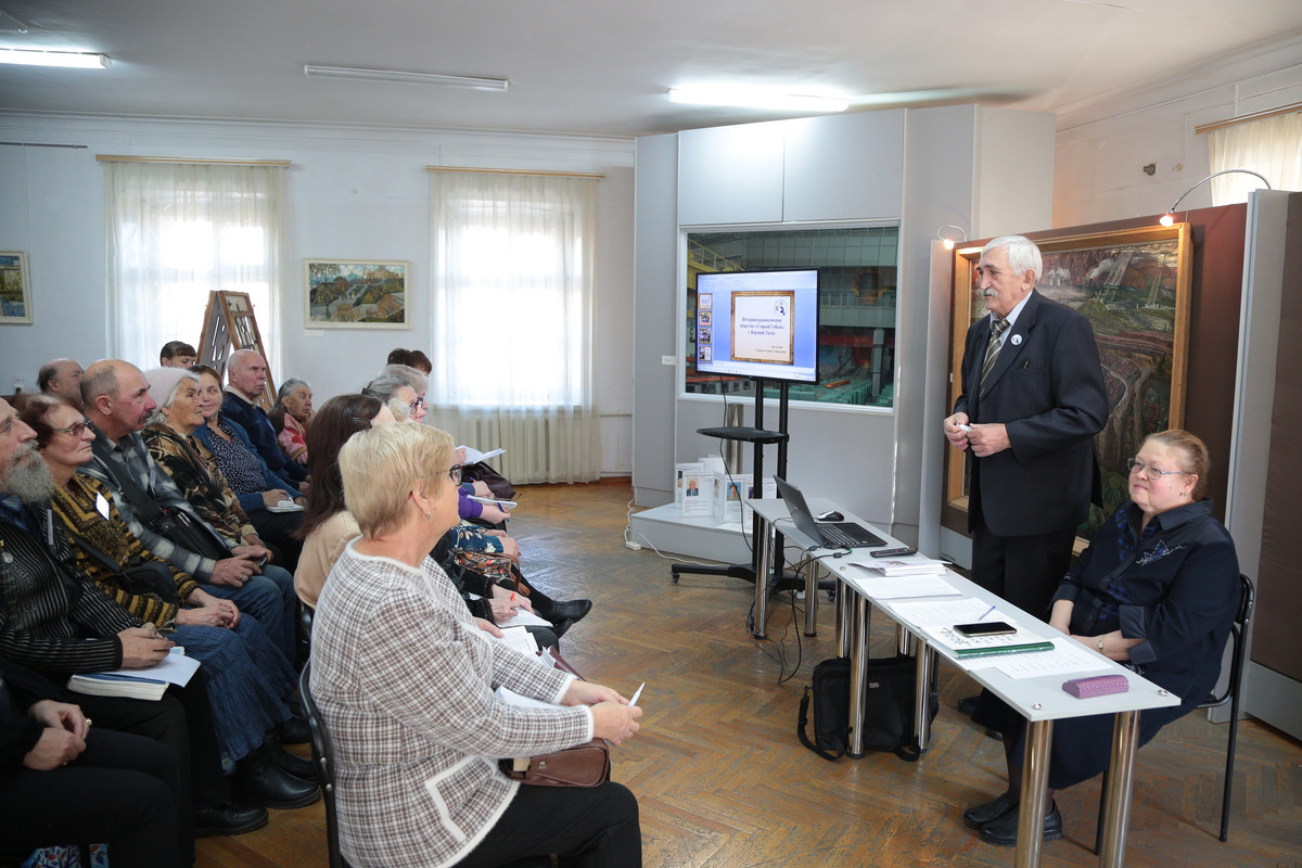 Рассказывает председатель общества  Н.В. Бороздин