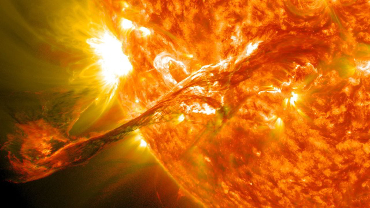 Strana e gigantesca Tempesta Solare: potrebbe causare una Catastrofe?