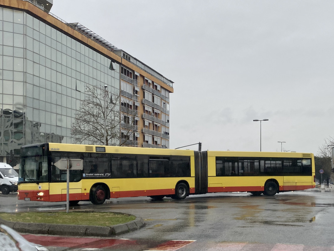 73304D5A-28E1-4403-943C-60A3477B6470