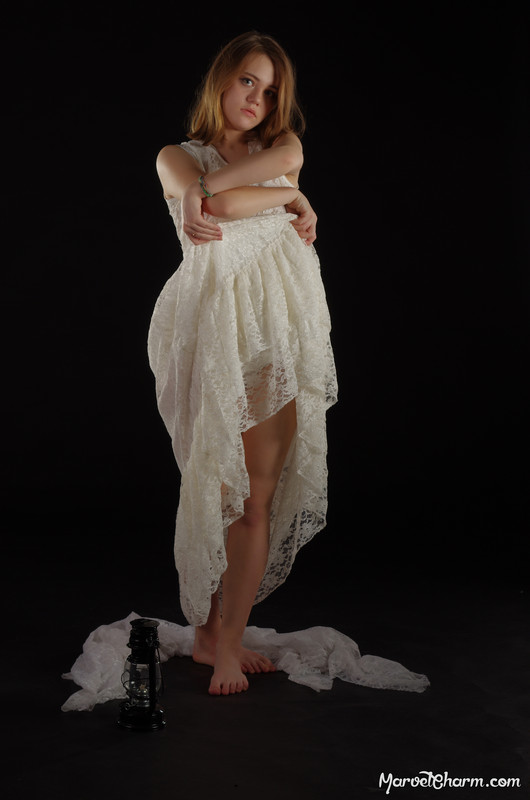 MarvelCharm_Nicolette-Lantern-035