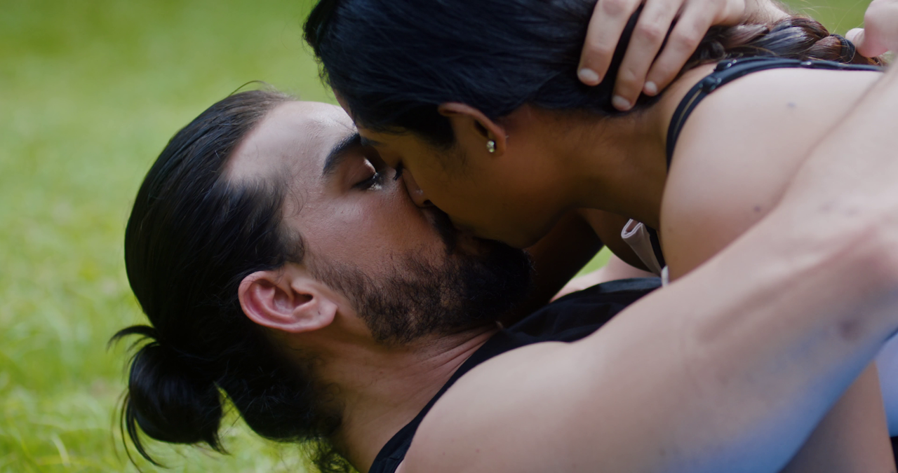 [Image: vlcsnap-2023-09-15-13h30m00s372.png]