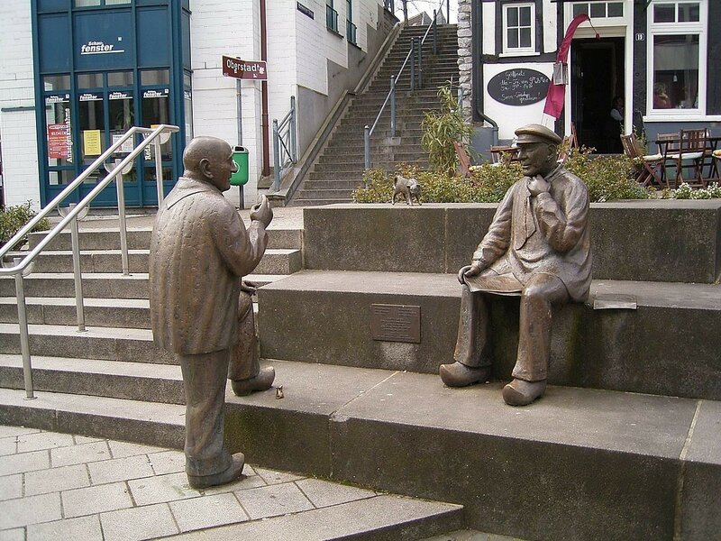 1280px-Mettmann-Willi-Schriever-und-Fritz-Geldmacher-01-ies