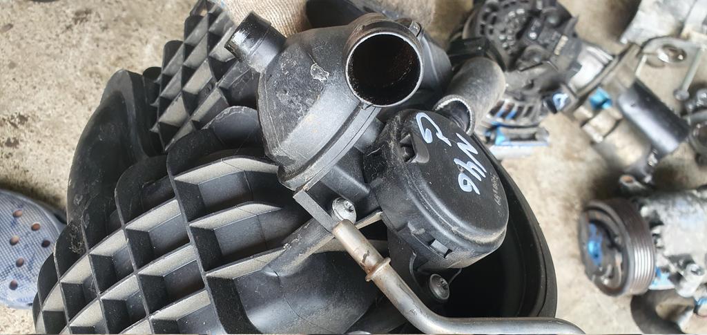 Впускной коллектор