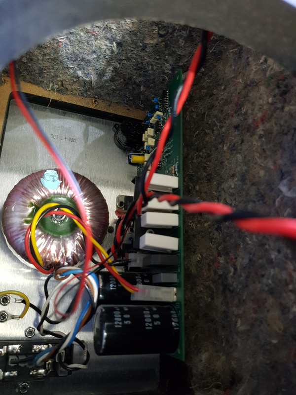 внутри монитор 2