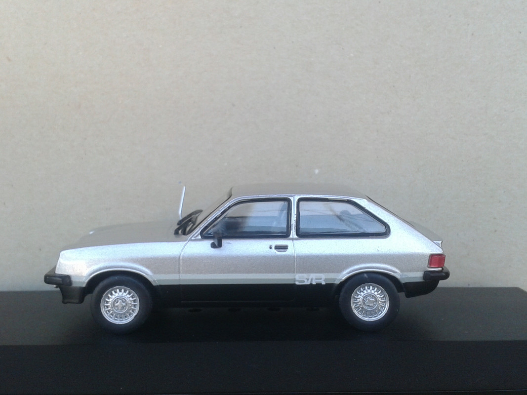 1981 Chevrolet Chevette Hatch SR 1.6 (Ixo – nº20 Chevrolet Collection) (9)