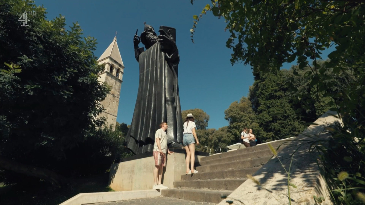 2022-04-11_21_30_Chan4_Travel-Man-48-Hours-In-Split_10x2.mp4_snapshot_17.04.557