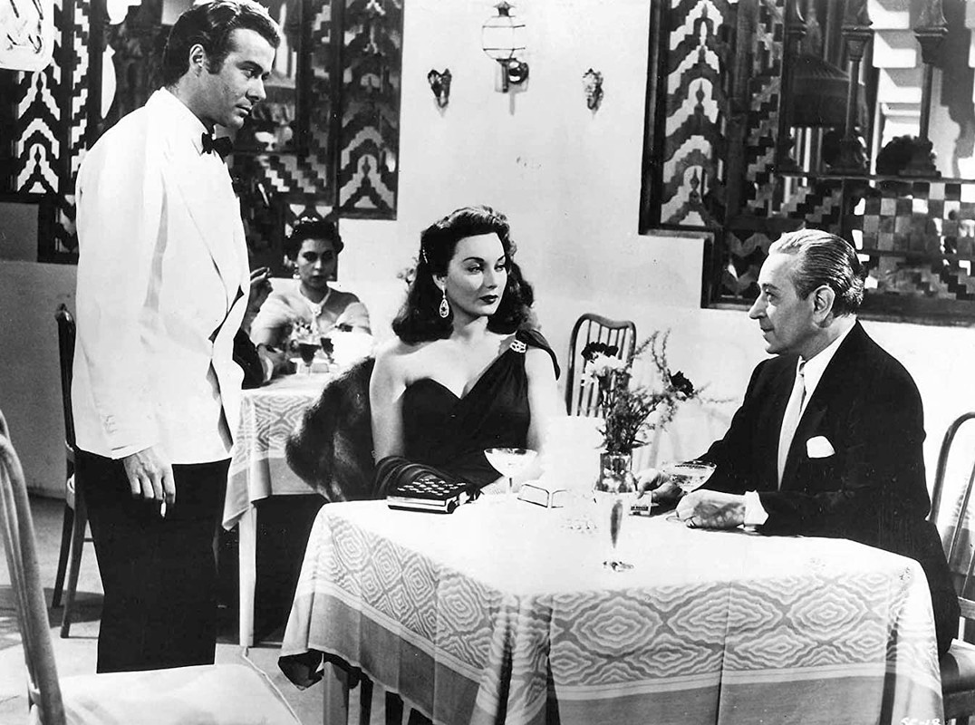 MV5BZTUzN2JlOWMtOTYwNC00OWVkLTliNmUtNmM5YTMzODEzNWEyXkEyXkFqcGde