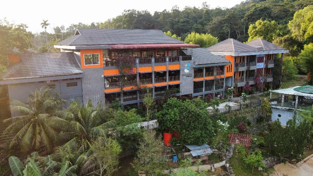 Kampung Batu Villa and Resto, hotel di Singkawang untuk merayakan Cap Go Meh bersama keluarga.